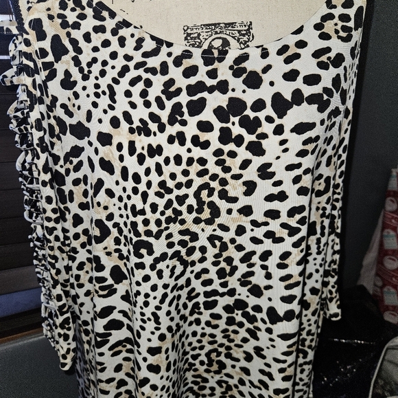 Cato Womans Long Sleeve Cheetah Print Blouse Size Xl - Picture 4 of 11